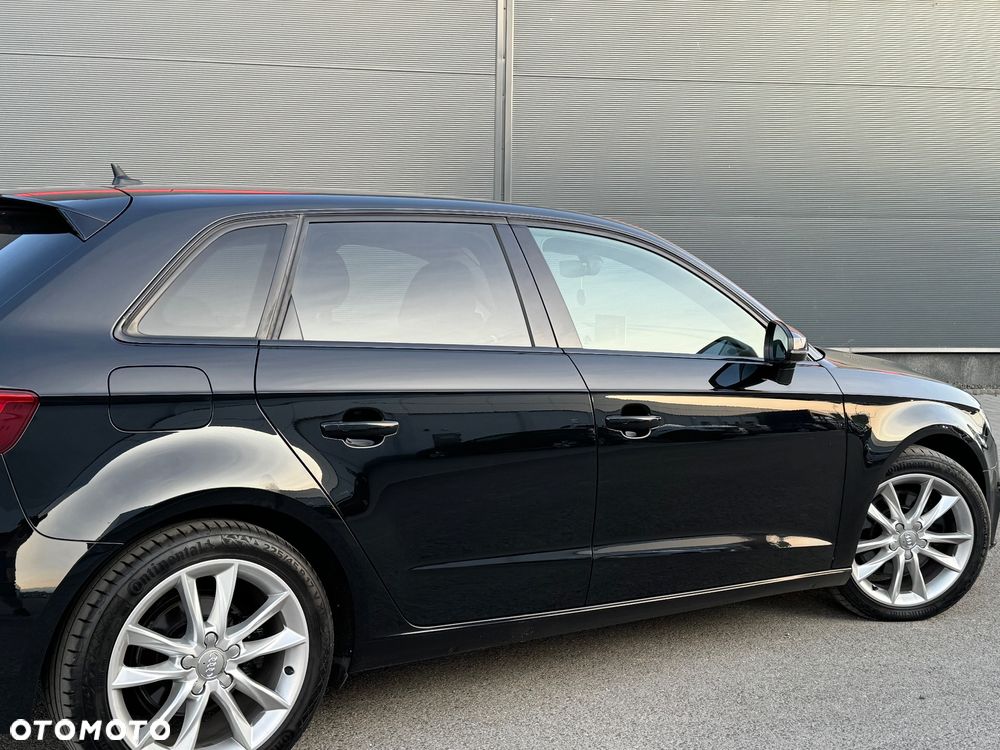 Audi A3 Sportback - 15