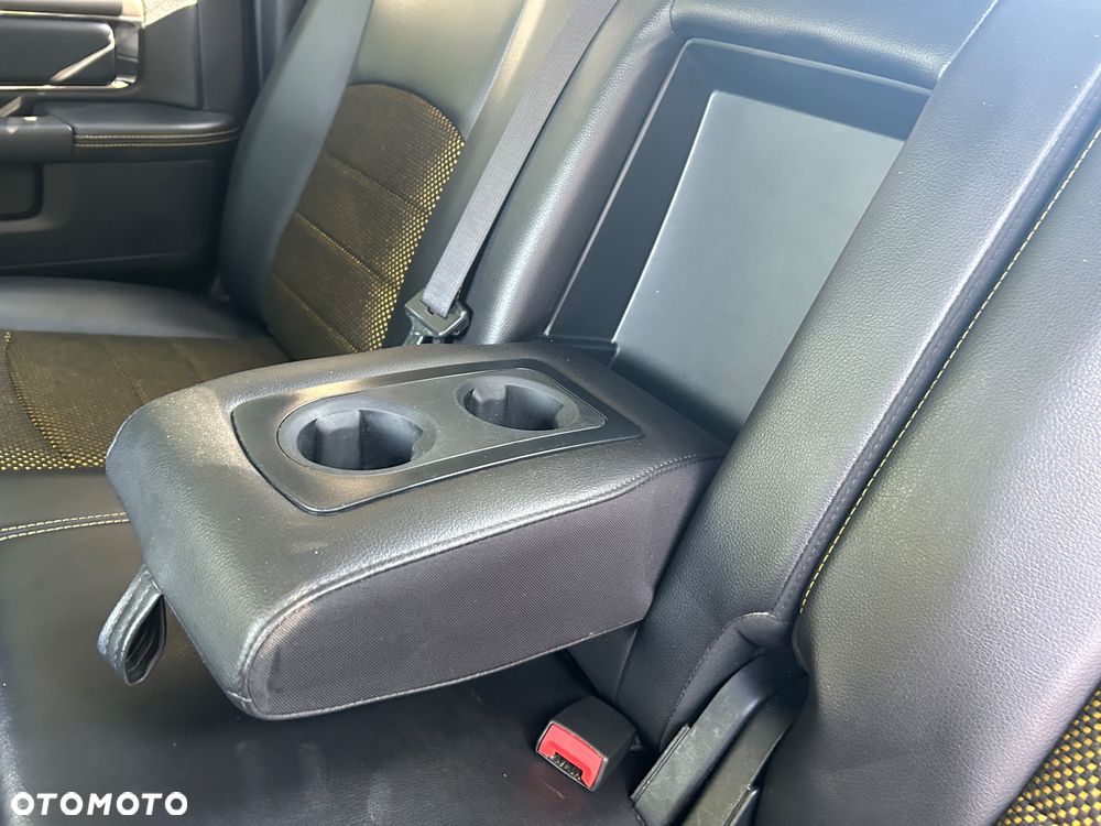 Dodge RAM 5.7 4x4 - 23