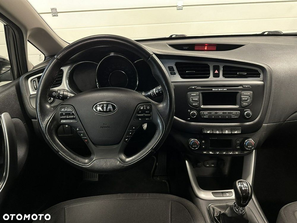 Kia Ceed - 7