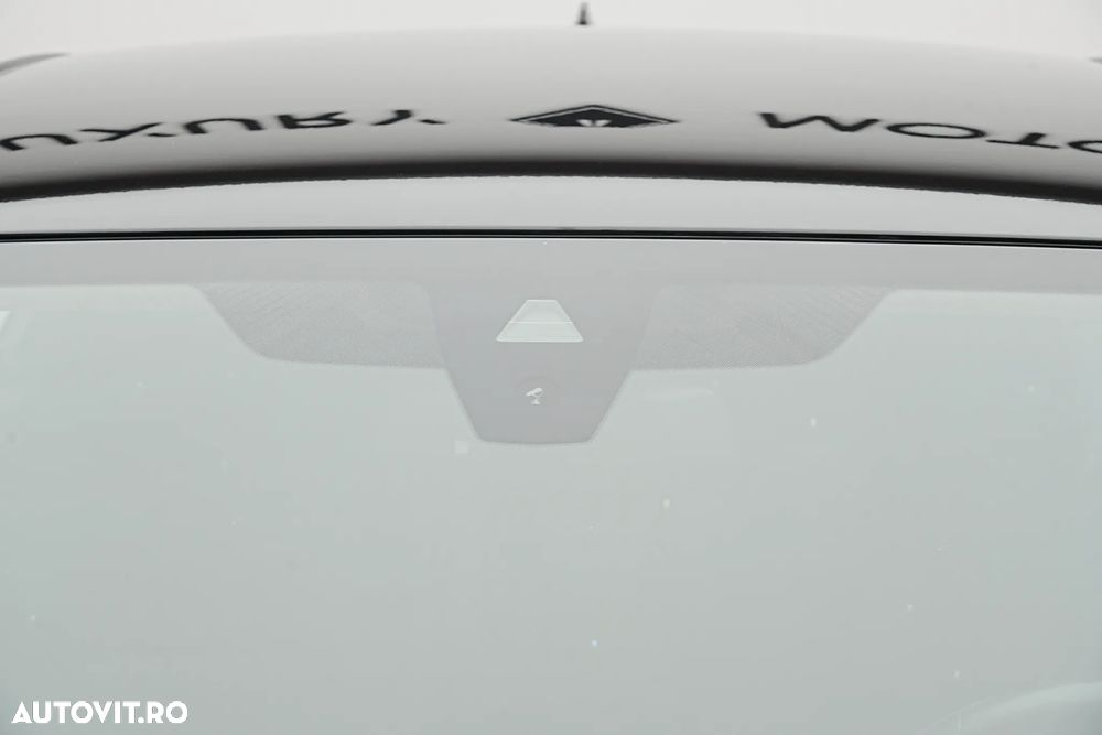 BMW Seria 3 330e Aut. Sport Line - 40