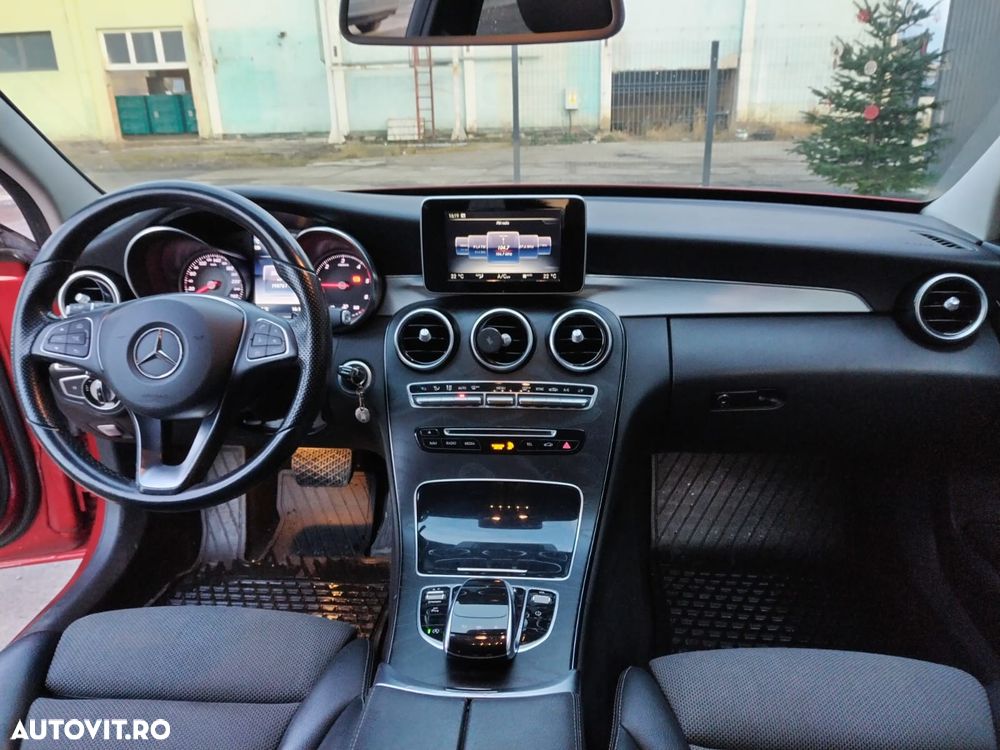 Mercedes-Benz C - 21