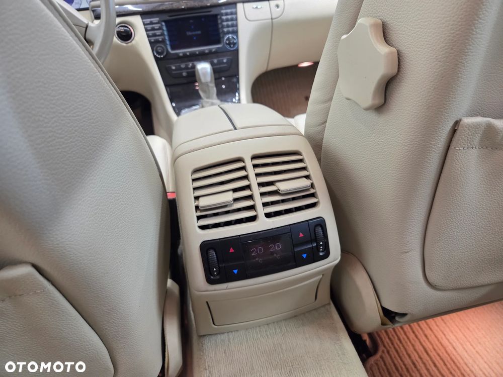 Mercedes-Benz Klasa E 320 CDI T Avantgarde - 20