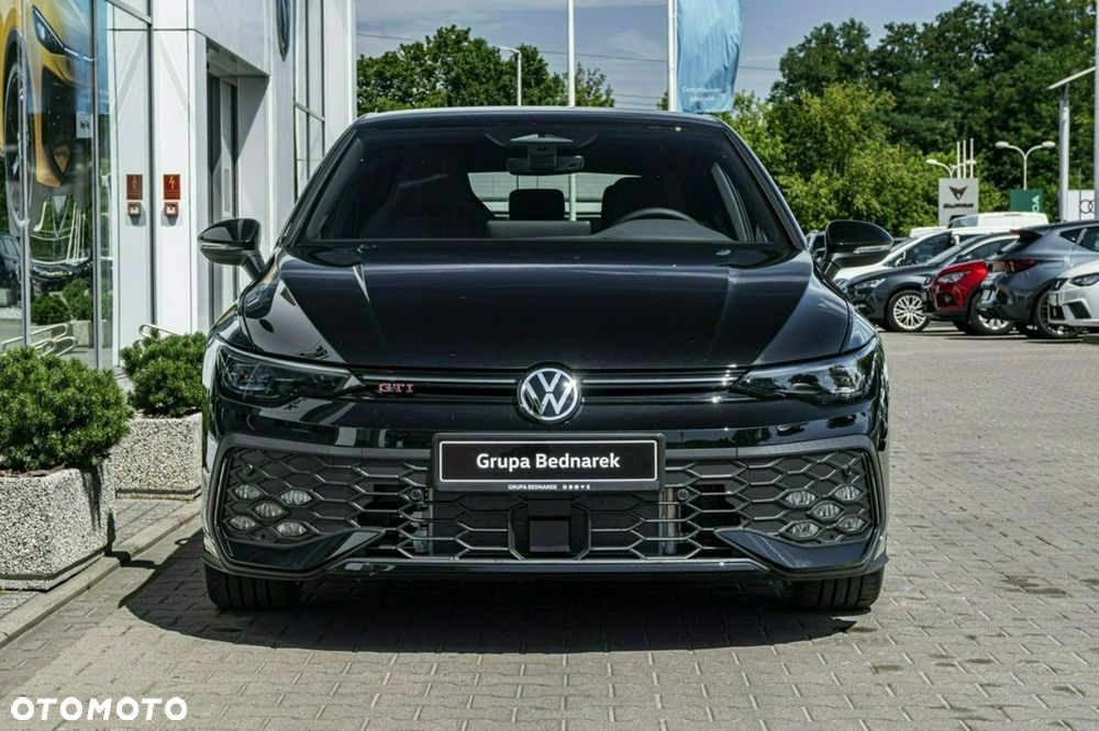 Volkswagen Golf - 5