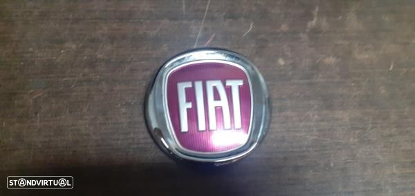 Emblema Tampa Da Mala Fiat Tipo Hatchback (356_)