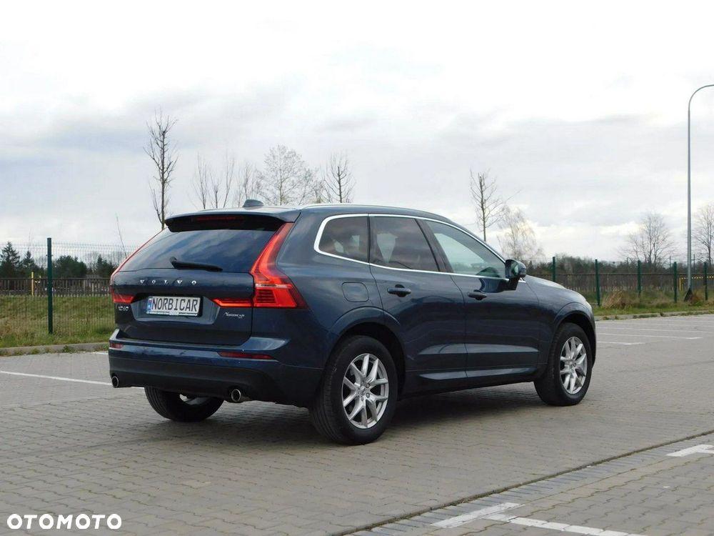 Volvo XC 60 D4 Momentum Pro - 4