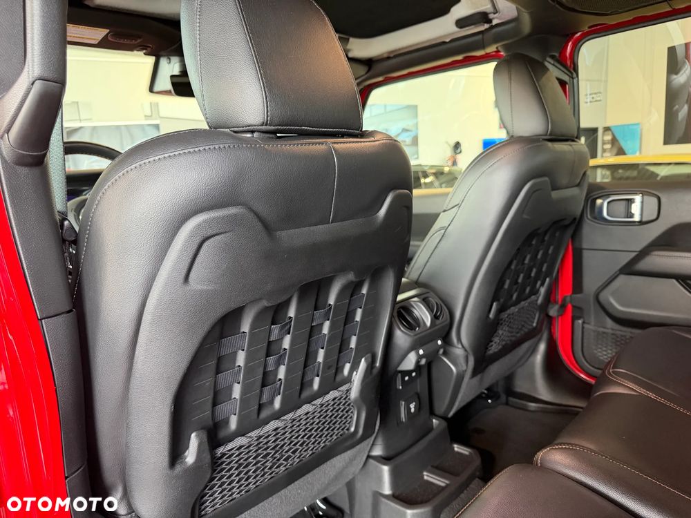 Jeep Wrangler - 22