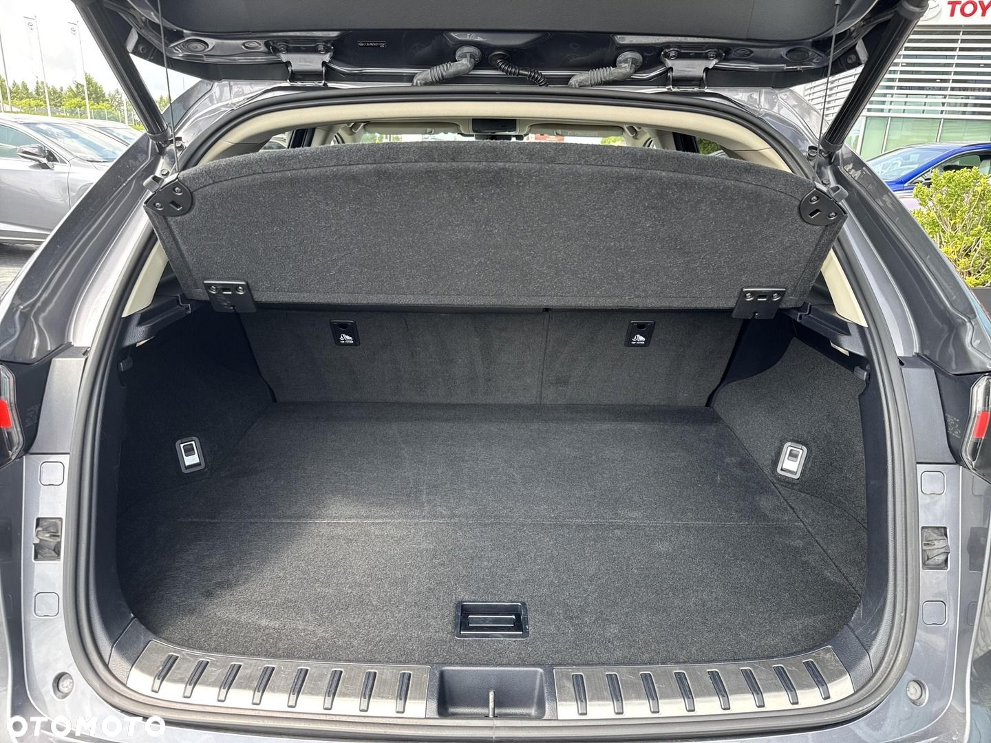 Lexus NX - 11