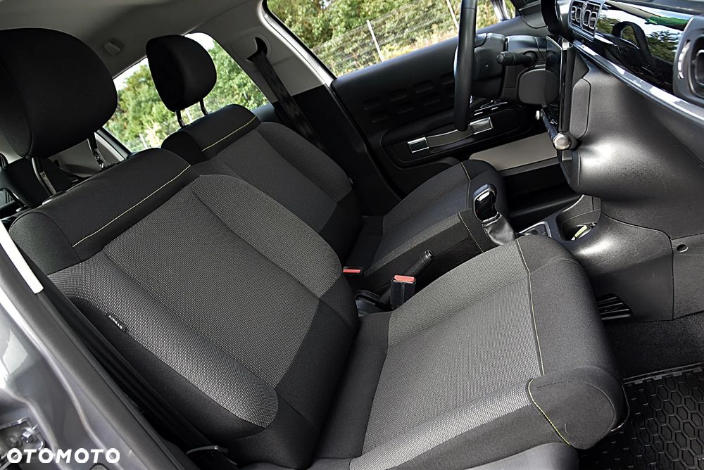 Citroën C3 1.2 PureTech Shine - 24