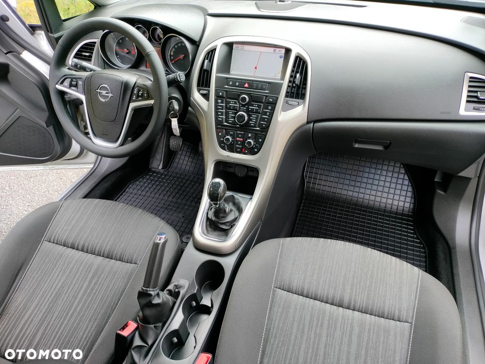 Opel Astra 1.7 CDTI DPF NAVI - 22