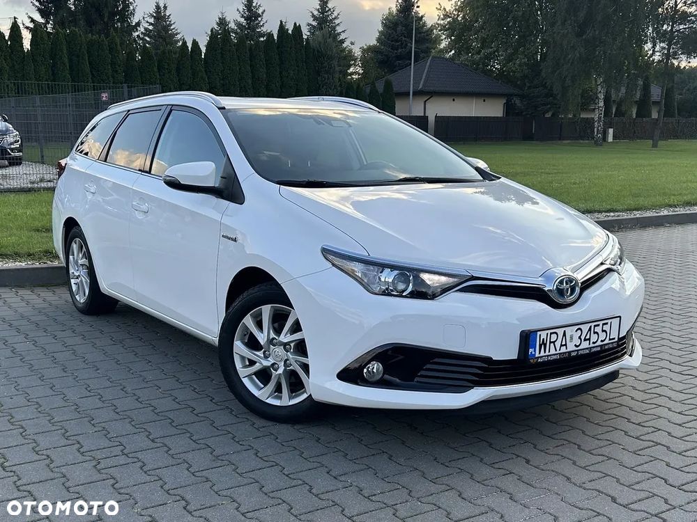 Toyota Auris 1.8 VVT-i Hybrid Automatik Executive - 3