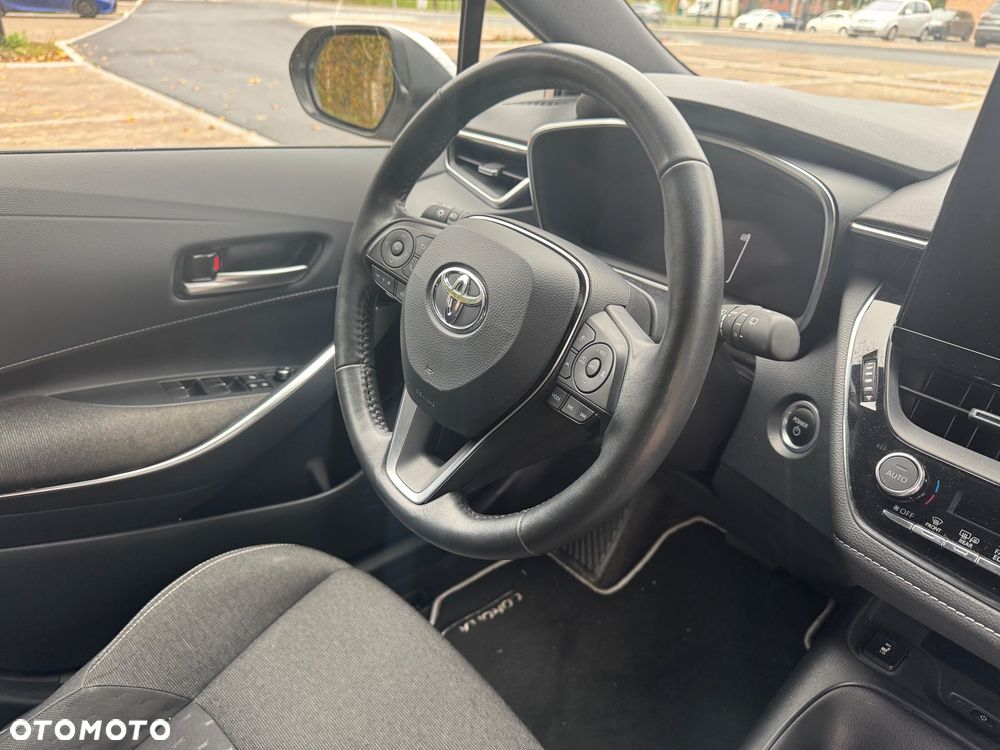 Toyota Corolla 1.8 Hybrid Comfort - 30