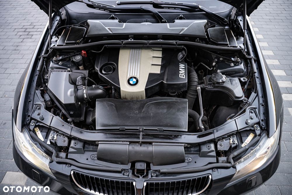 BMW Seria 3 320d - 34