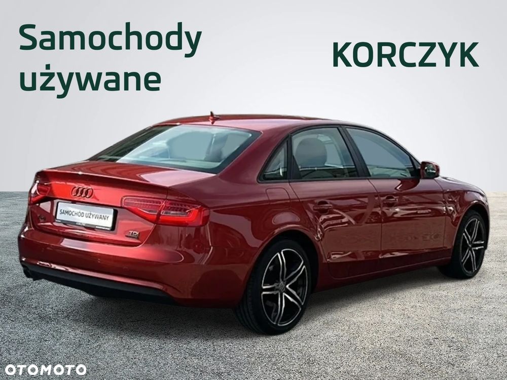 Audi A4 Limousine - 5