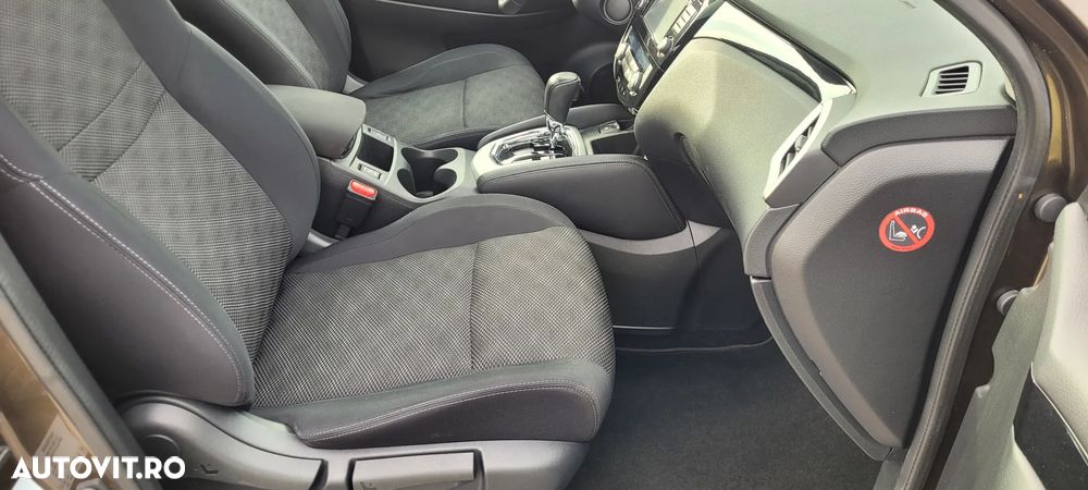 Nissan Qashqai 1.6 DCI Xtronic TEKNA - 14