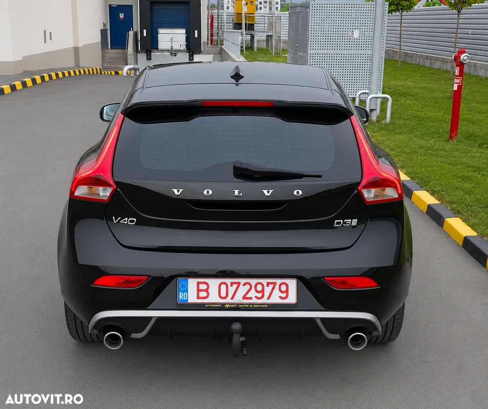 Volvo V40 D3 Geartronic RDesign - 13