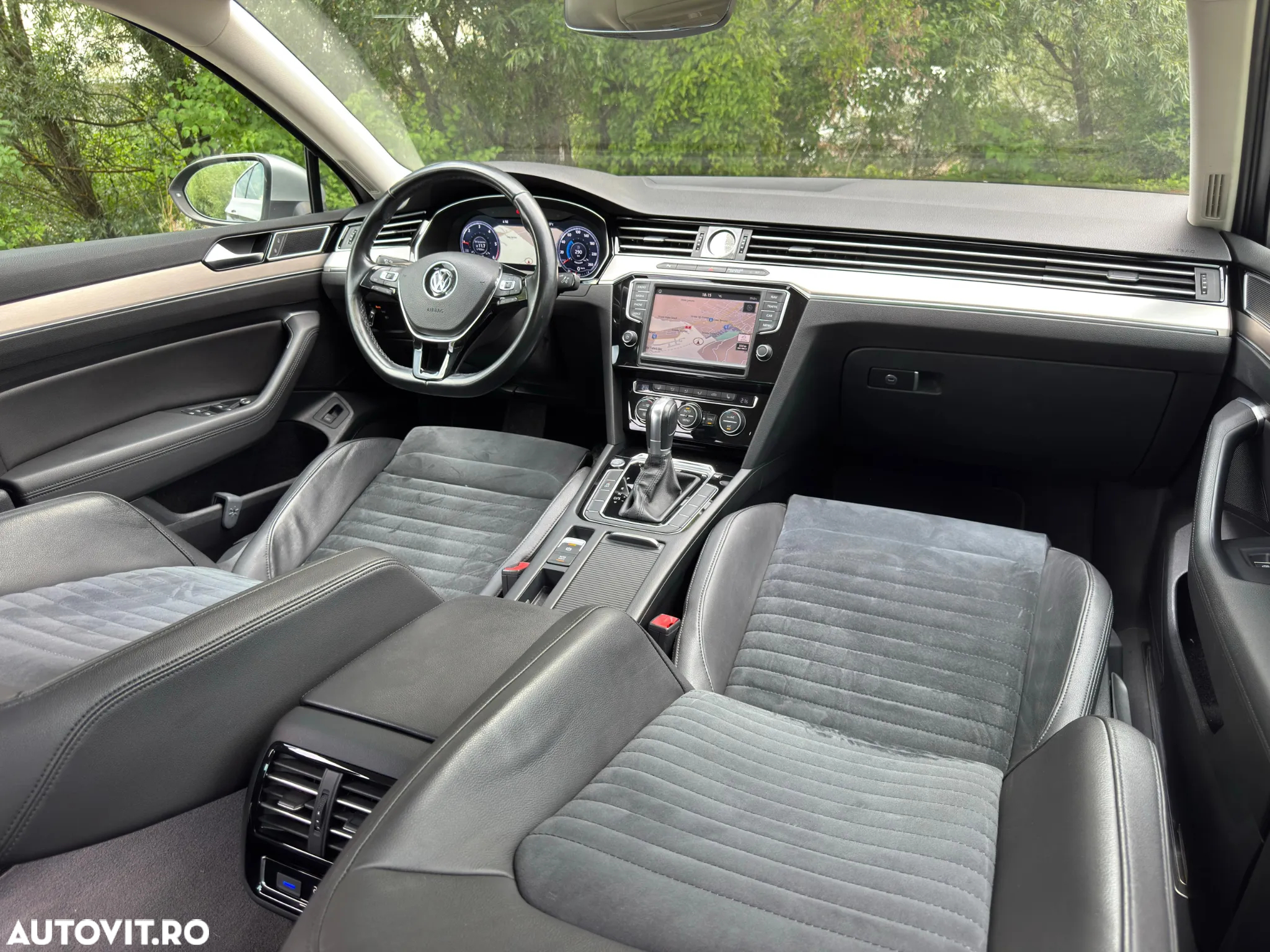 Volkswagen Passat 1.6 TDI (BlueMotion Technology) DSG Comfortline - 8