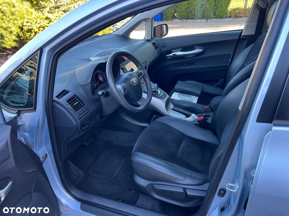 Toyota Auris 1.8 HSD Luna - 19