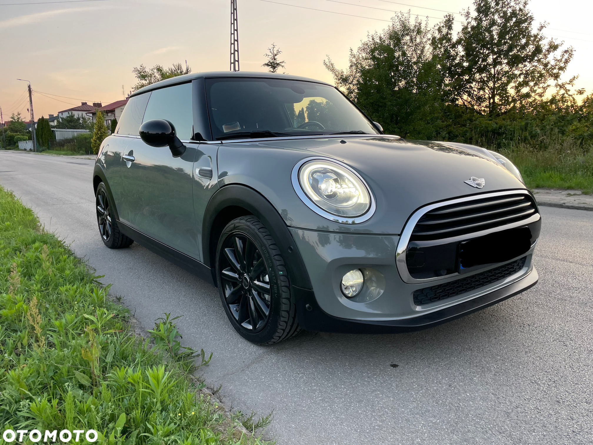 MINI Cooper Anniversary Edition - 13
