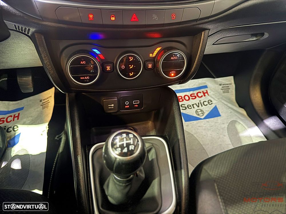 Fiat Tipo Station Wagon 1.3 M-Jet Lounge Tech - 28