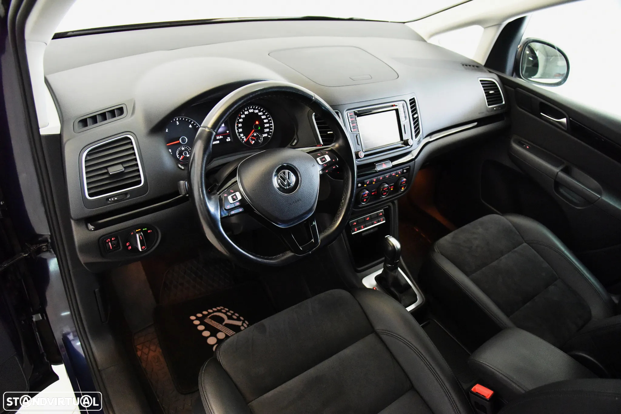 VW Sharan 2.0 TDI Highline DSG - 16
