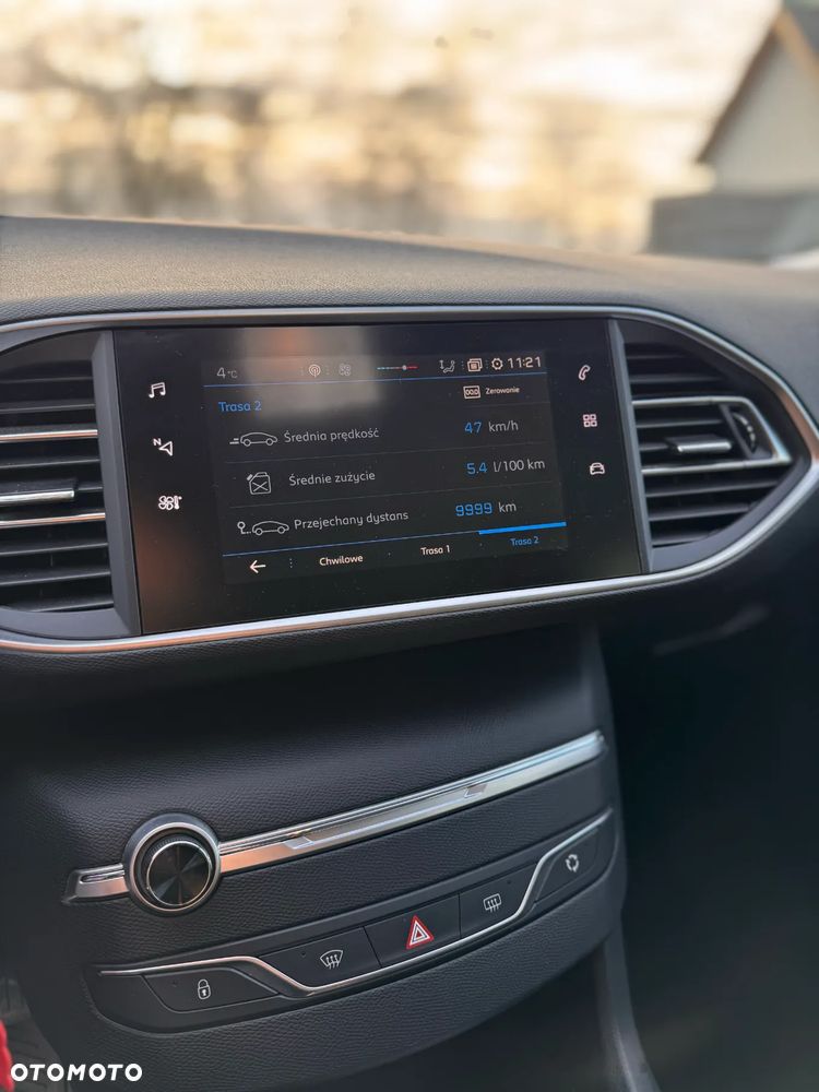 Peugeot 308 1.2 PureTech Allure S&S - 15