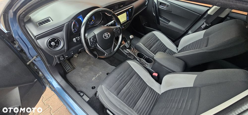 Toyota Auris - 8