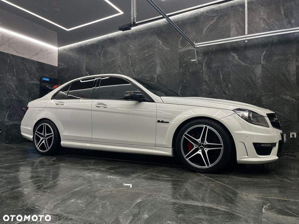 Mercedes-Benz Klasa C 63 AMG 7G-TRONIC SPORT EDITION - 16