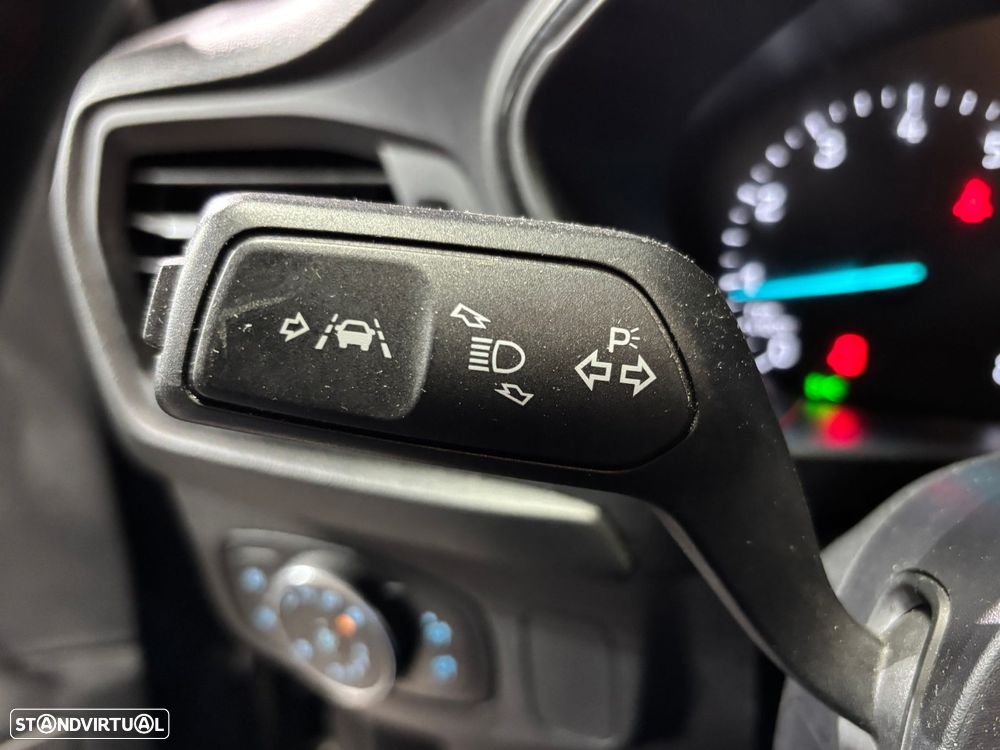 Ford Focus 1.0 EcoBoost MHEV ST-Line - 20