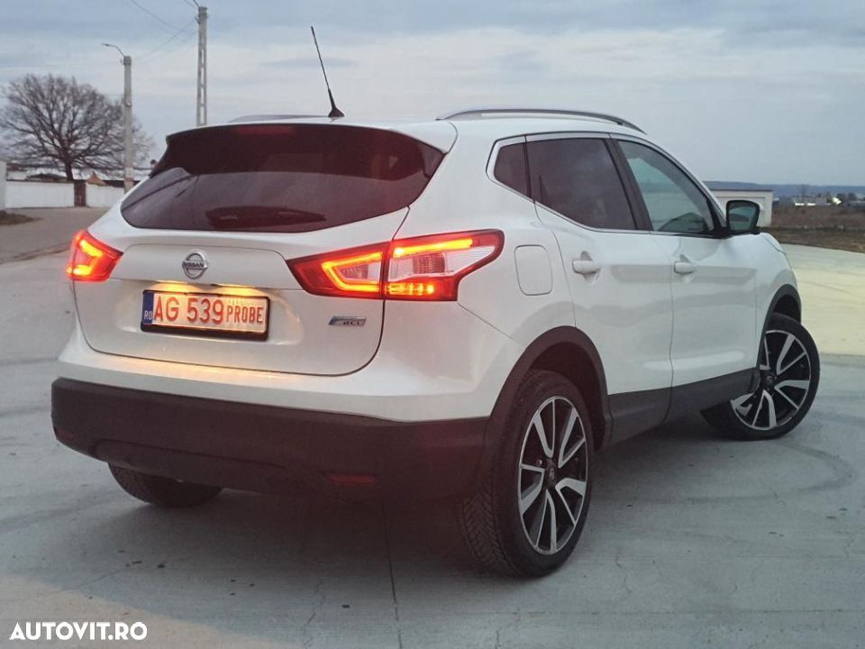Nissan Qashqai 1.6 DCI Xtronic TEKNA+ - 31