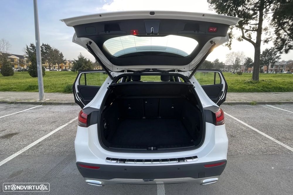 Mercedes-Benz GLA 250 e 8G-DCT Progressive - 10