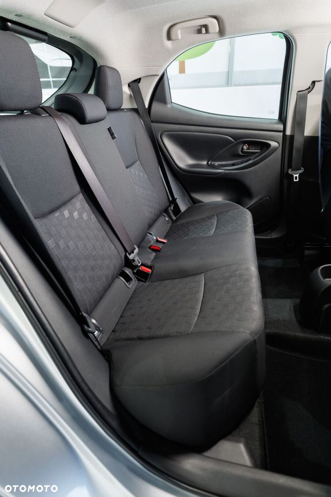 Toyota Yaris 1.5 Comfort - 21