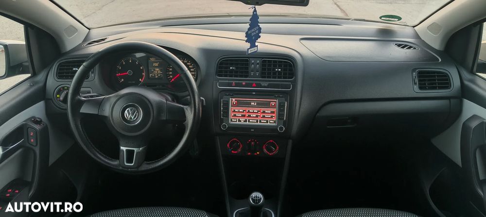 Volkswagen Polo 1.2 Comfortline - 9