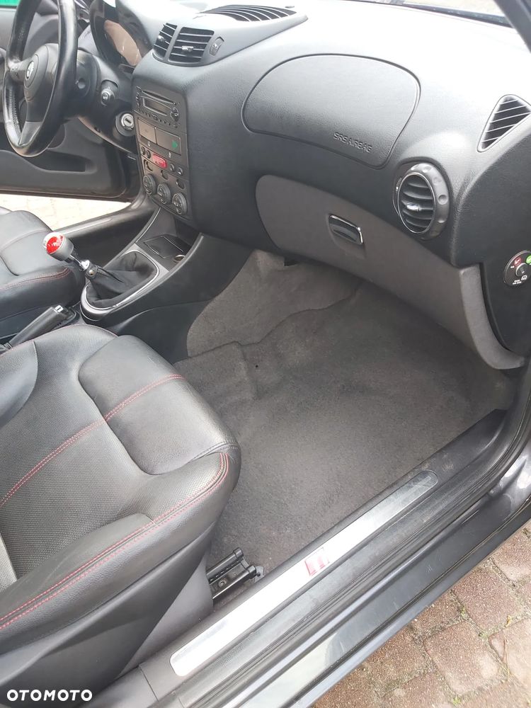 Alfa Romeo 147 1.9 JTD 16V Progress - 17