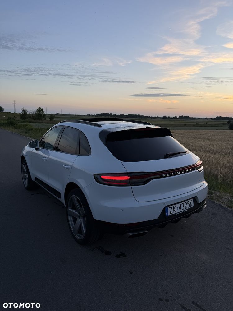 Porsche Macan - 2