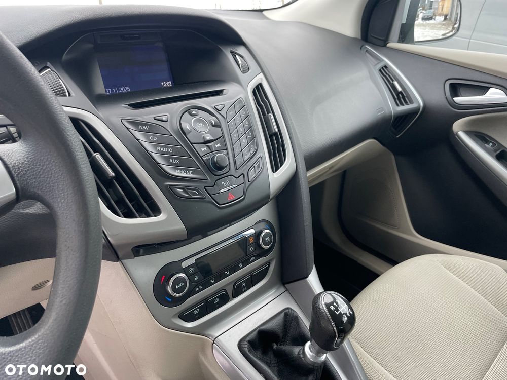 Ford Focus 1.6 TDCi DPF SYNC Edition - 8