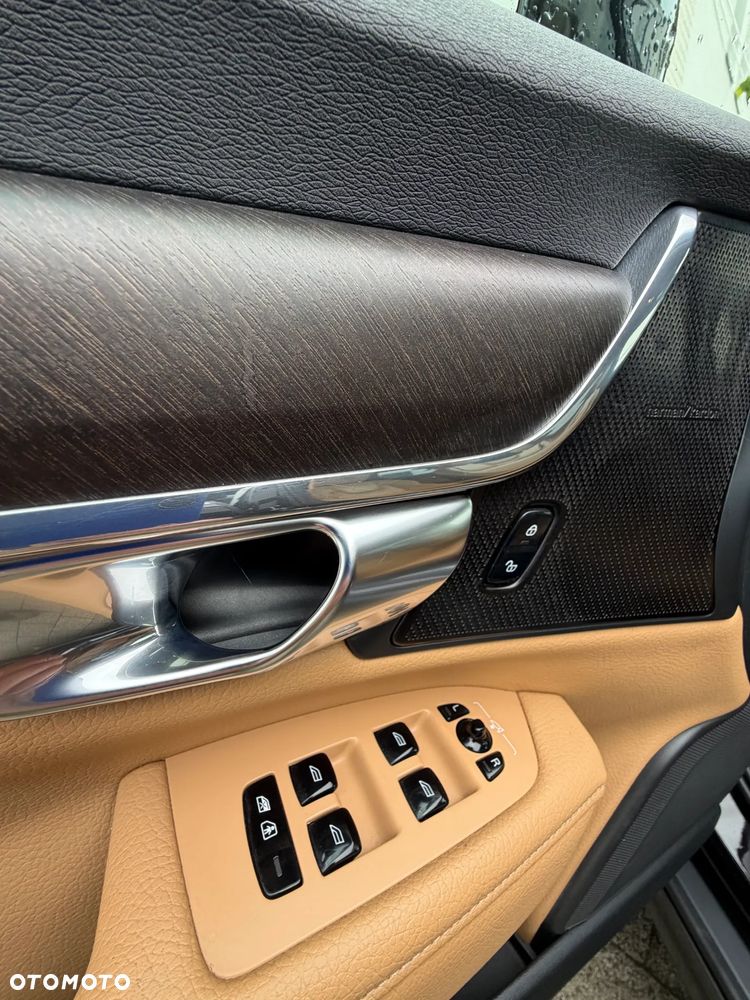 Volvo V90 D5 AWD Momentum - 21