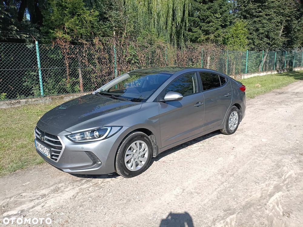 Hyundai Elantra 1.6 Classic Plus - 1