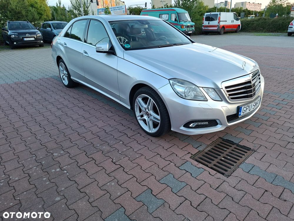 Mercedes-Benz Klasa E 500 7G-TRONIC Avantgarde - 13