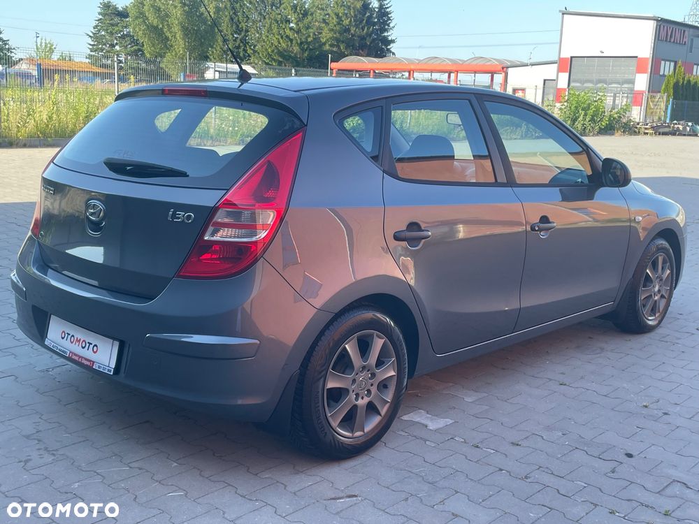 Hyundai i30 1.4 Comfort - 26
