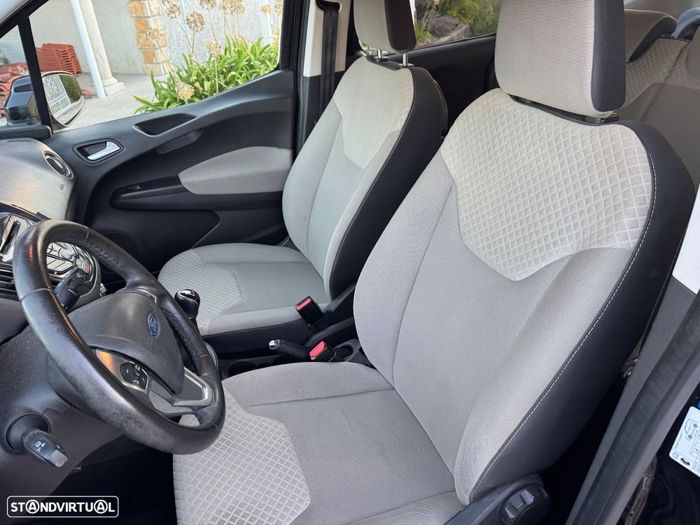 Ford Tourneo Courier - 9