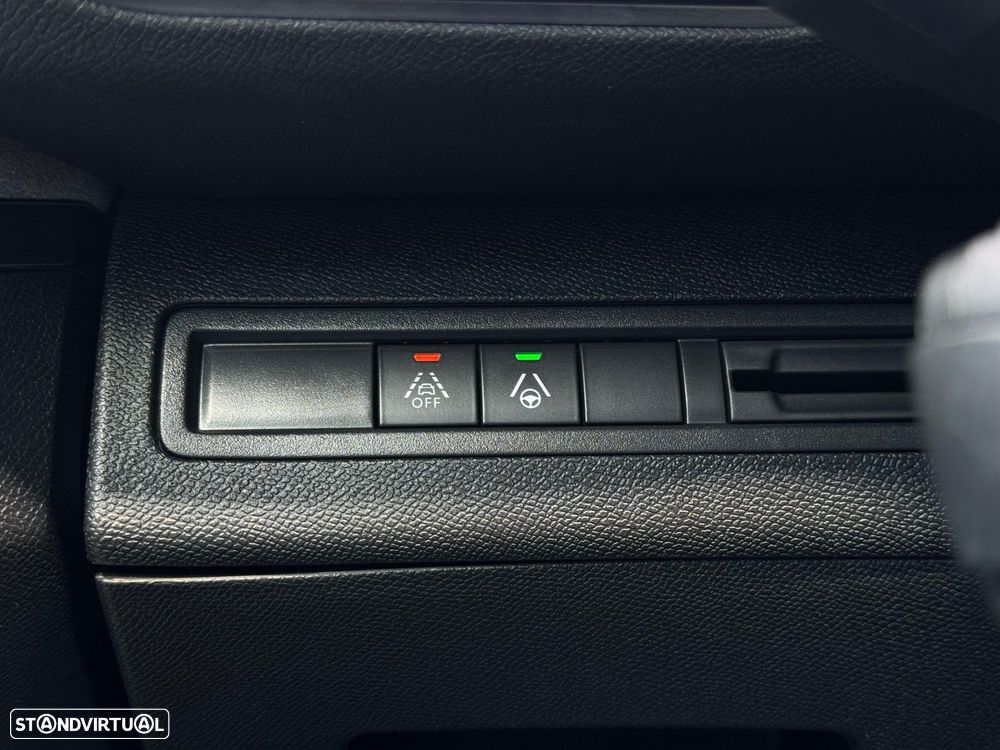 Peugeot 5008 1.5 BlueHDi GT EAT8 - 29