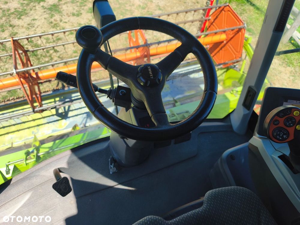 Claas Tucano 832 - 28