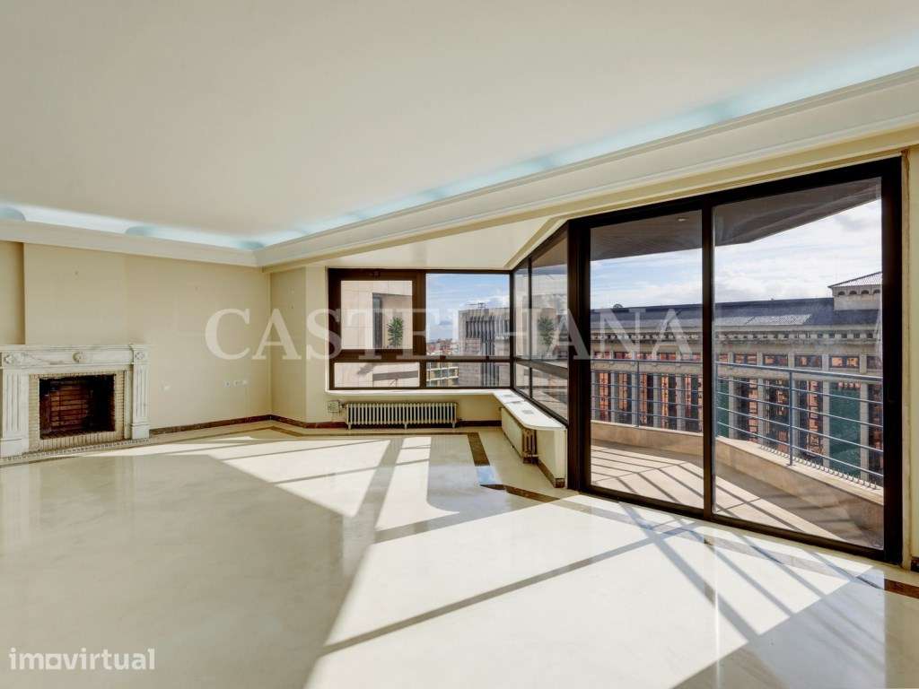 Apartamento T4 com 330m2 no Edifício Via Veneto na Av. João XXI em ... - Grande imagem: 3/25