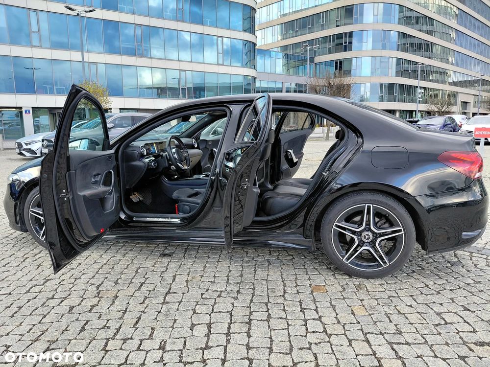 Mercedes-Benz Klasa A 200 AMG Line 7G-DCT - 2