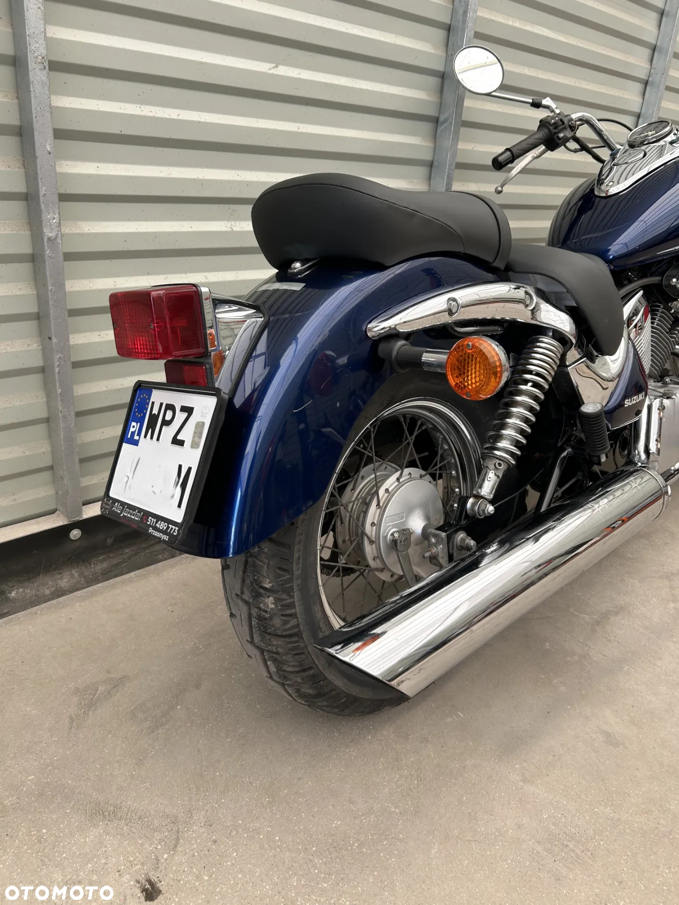 Suzuki Intruder - 11