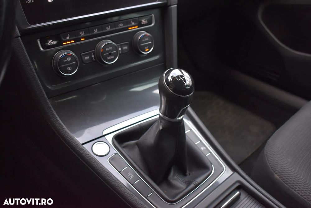 Volkswagen Golf 1.6 TDI BlueMotion Technology Trendline - 13