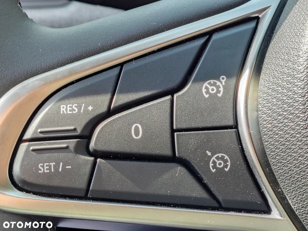 Renault Clio - 17