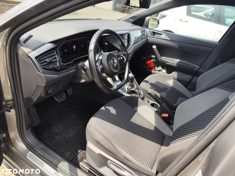 Volkswagen Polo 1.0 TSI R-Line DSG - 32
