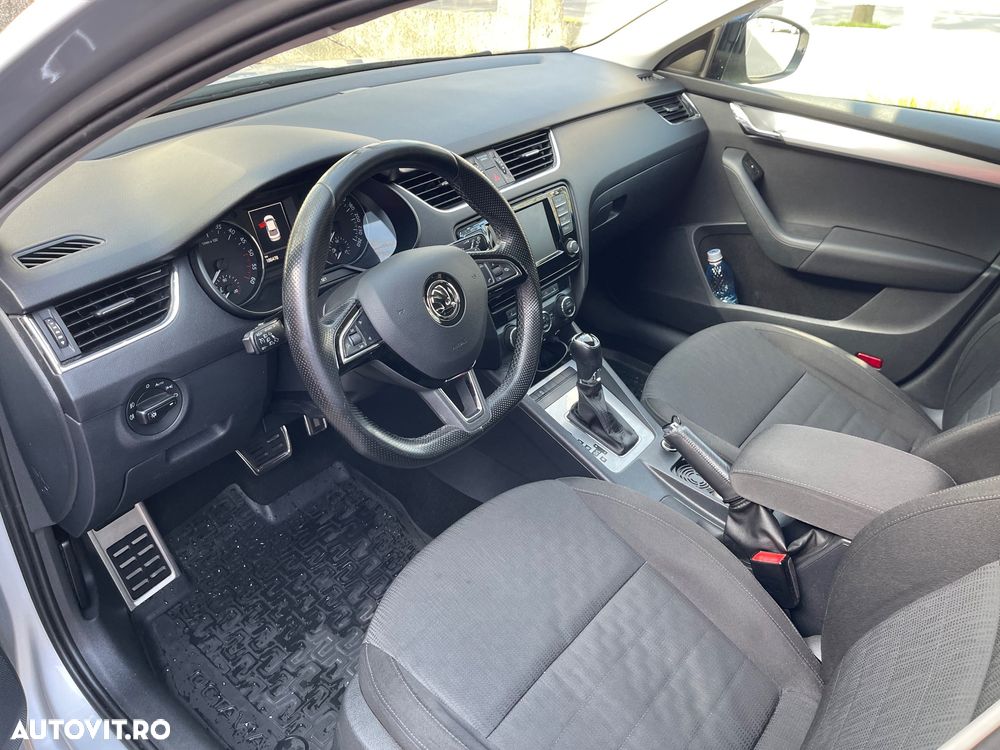 Skoda Octavia 1.6 TDI DSG Style - 5