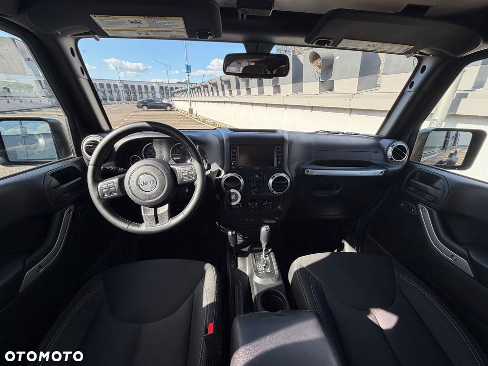 Jeep Wrangler 3.6 Unlim Rubicon - 15